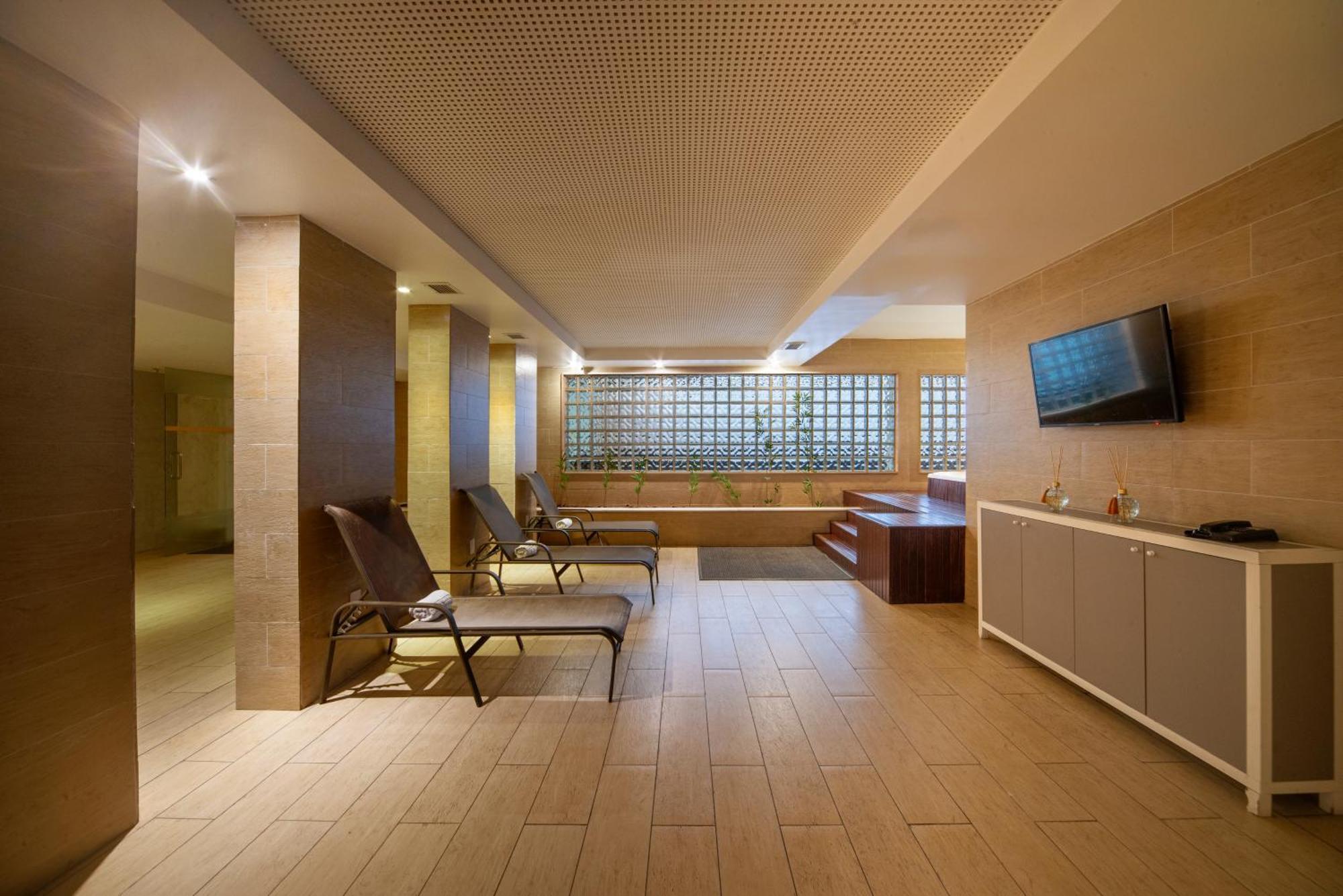 Laghetto Stilo Barra Hotel 4*